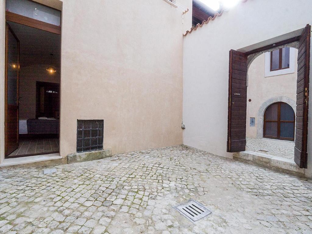 141 Via Roma Apartment L'Aquila Bagian luar foto